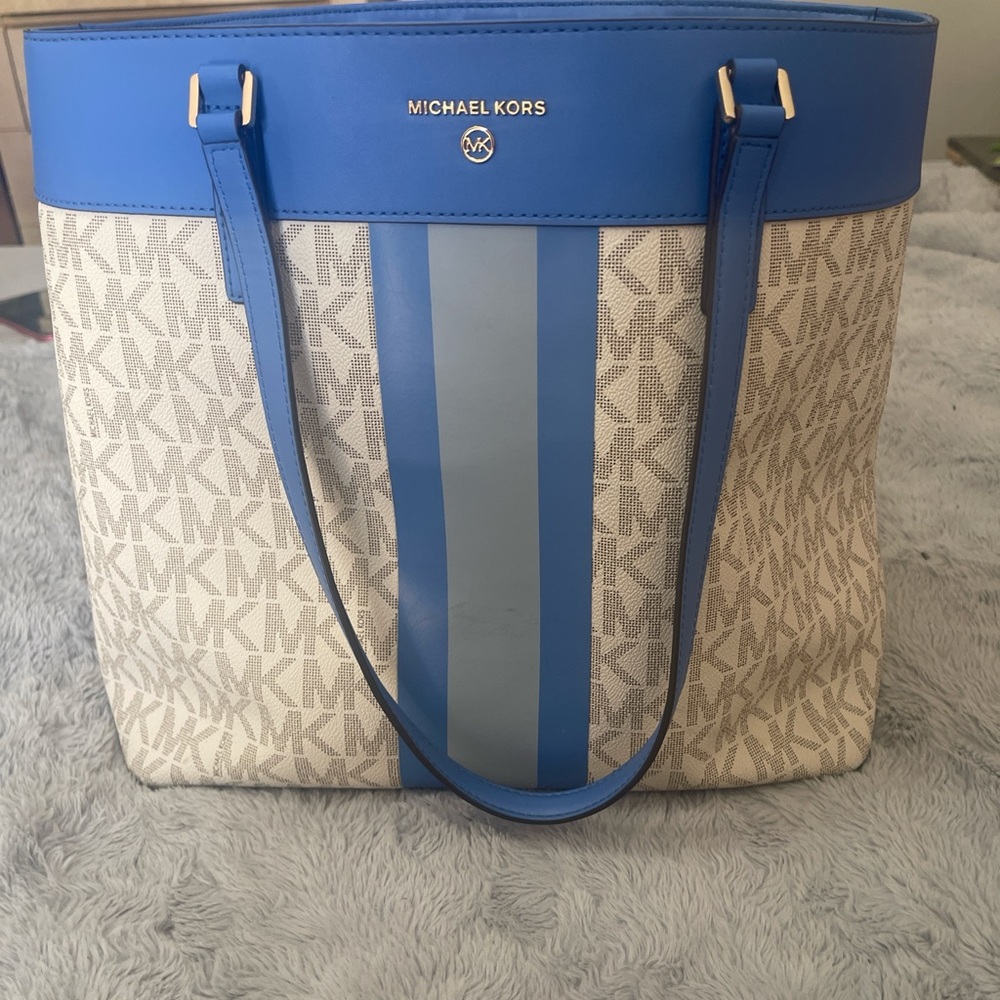 Michael Kors Tan and Blue Interior Bag